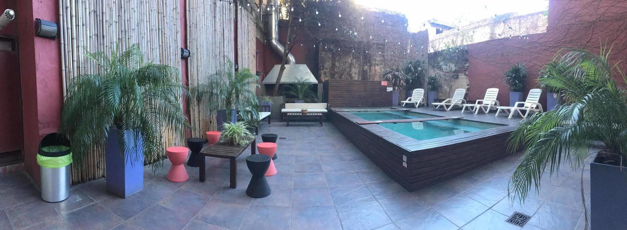 Circus Hostel Buenos Aires Exterior foto